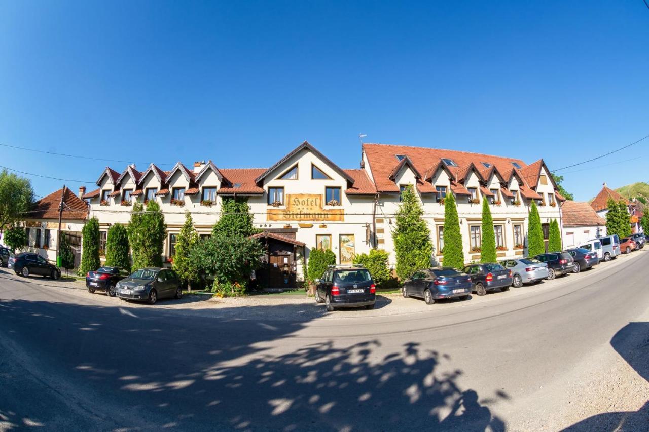 Hotel Bielmann Sînpetru エクステリア 写真